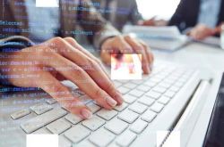 一条长标题资讯，这个标题会有一点长，但也不是很长，他有很大的可能会超出一行的区域范围